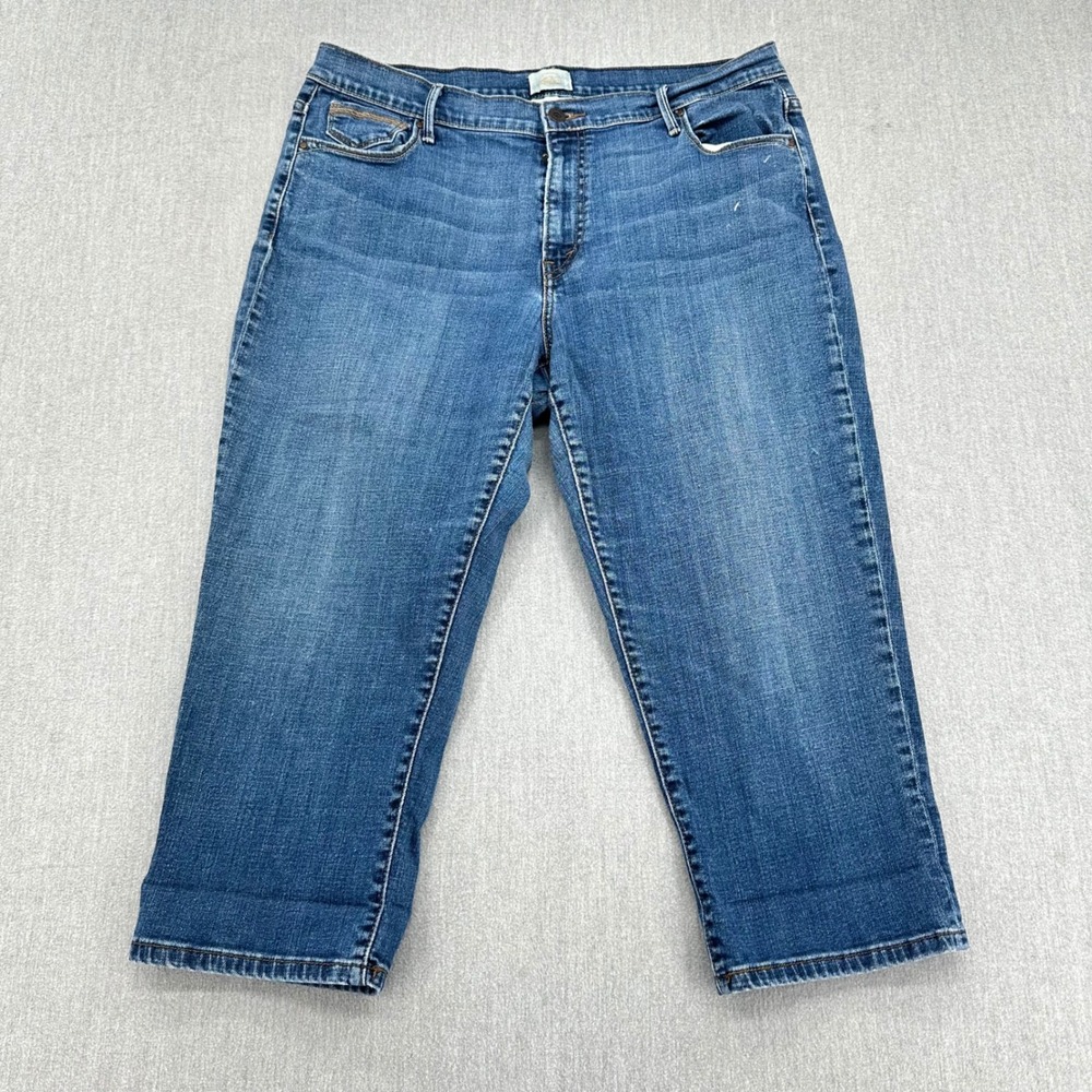 Levi's Capri Jeans Women 16 Blue 515 Capri Mid Rise Straight Leg Stretch Denim